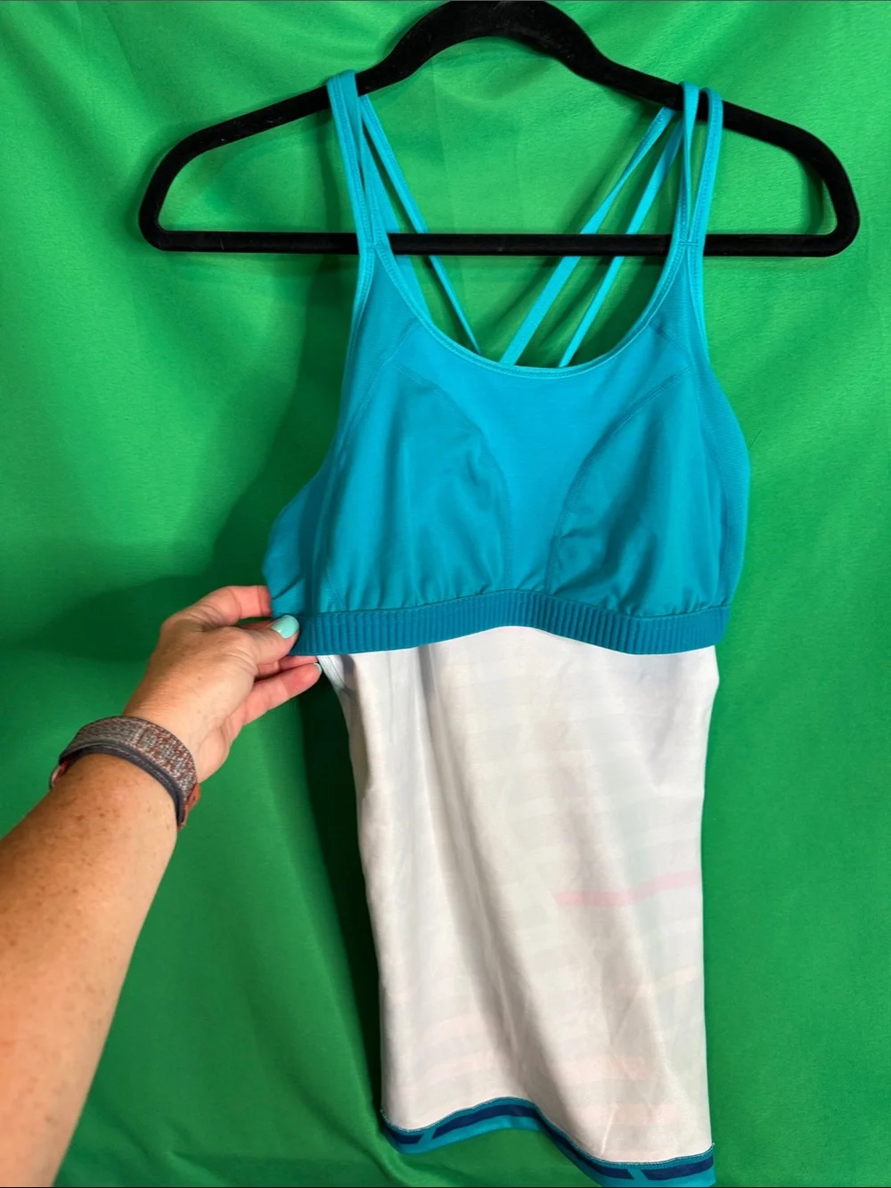 Nike Fit Dry Women’s Multicolored Blue Stripes Workout Gym Tank Top Shirt Sz: L